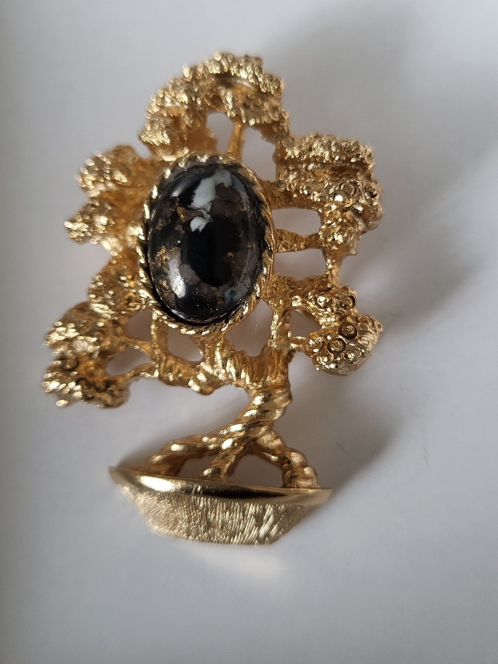 Vintage Amway Bonsai Tree Brooch Lucite Cabochon